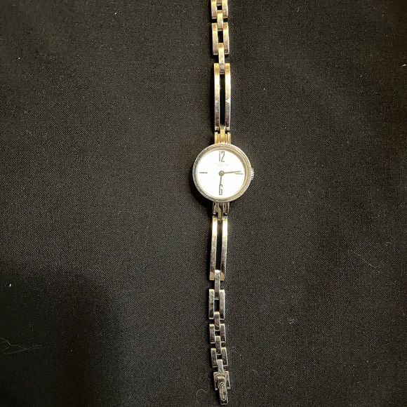 Coach watch - Picture 2 of 2